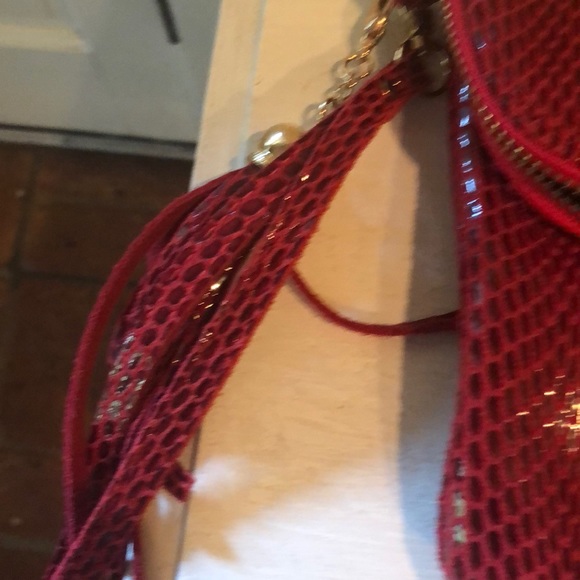 Beautiful snakeskin deep ruby clutch - Picture 3 of 5